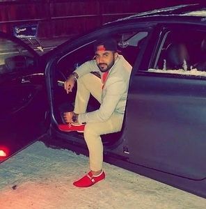 Meet your Posher, Veer